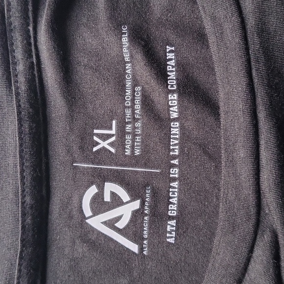 Alta Gracia Apparel Wayne State Shirt - Picture 7 of 11